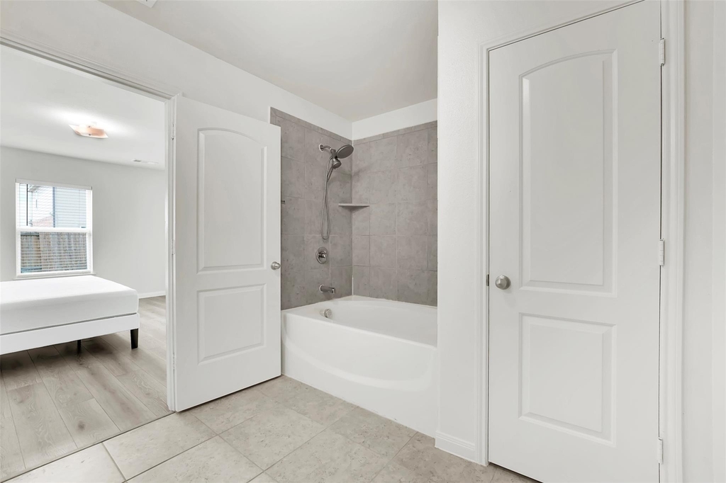 170 Kennedy Drive - Photo 10