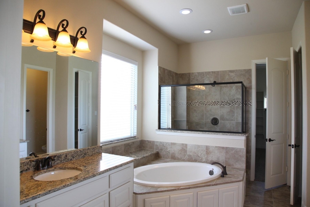 2025 Menominee Drive - Photo 17