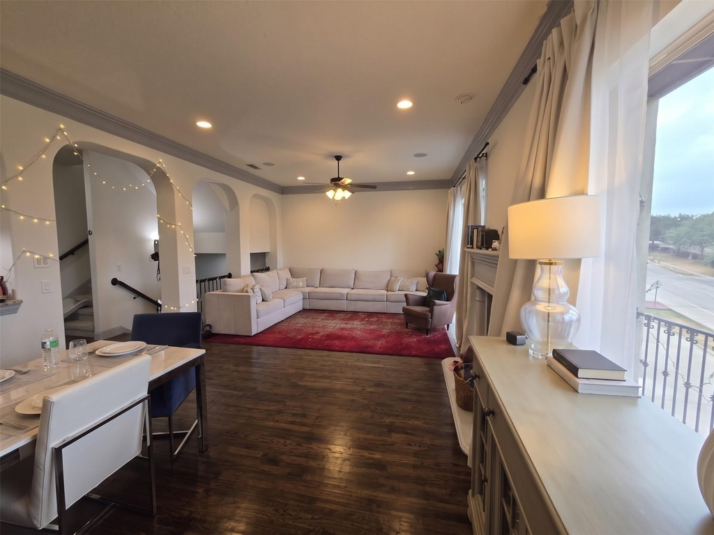 809 Rockingham Drive - Photo 4