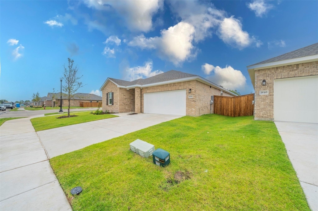 1838 Mccree Street - Photo 20