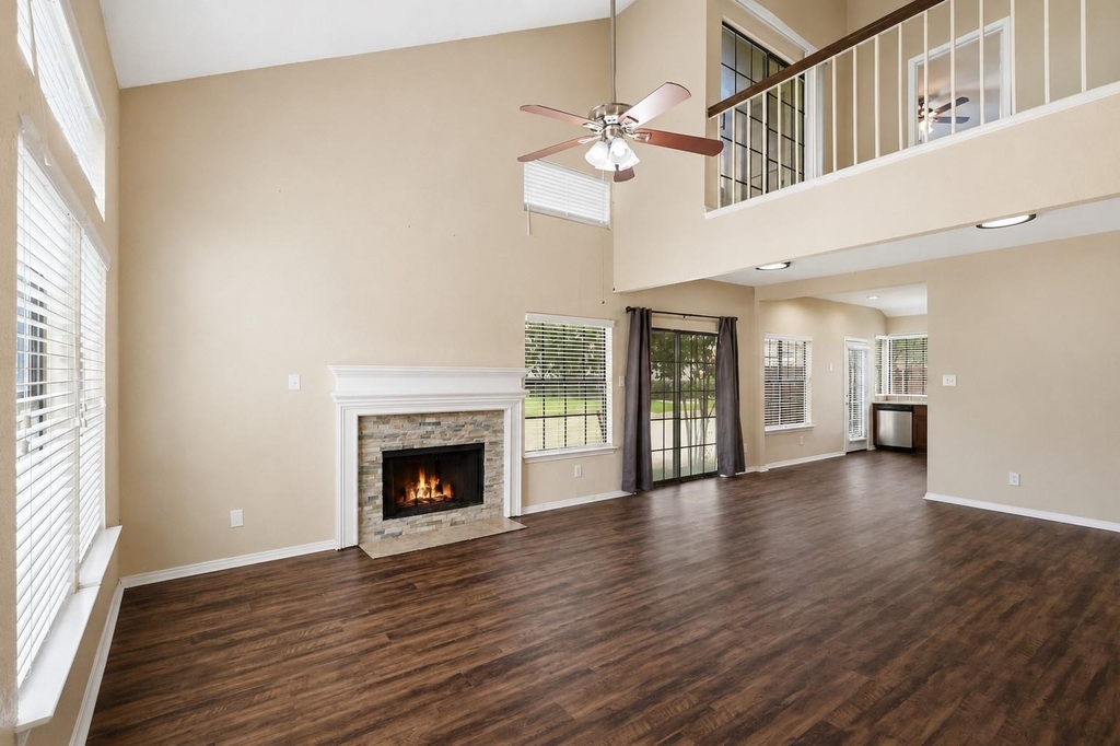 608 Fiesta Circle - Photo 5
