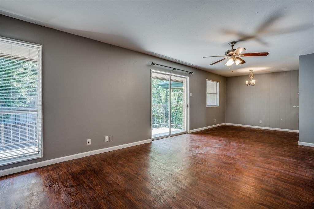 982 S Weatherred Drive - Photo 2