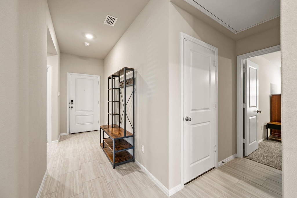 336 Wildrose Circle - Photo 6