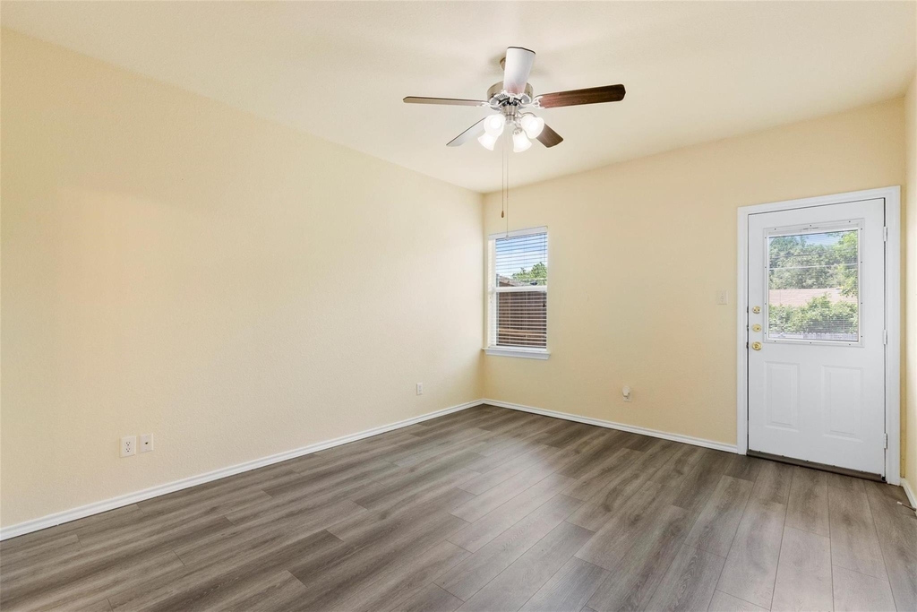 1213 Redman Avenue - Photo 11
