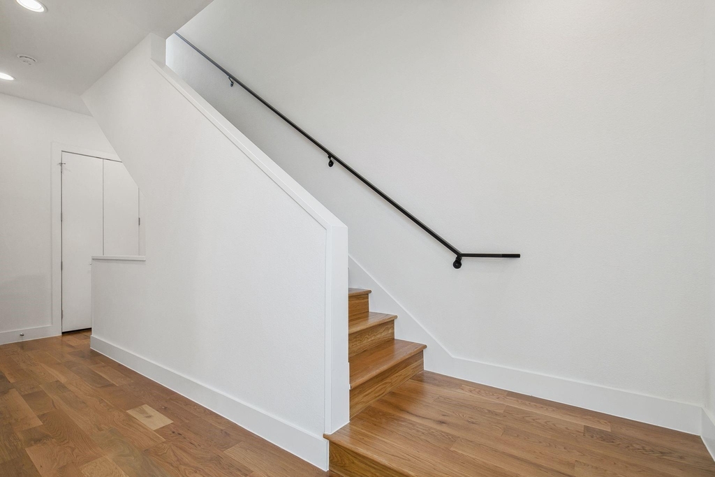 1920 Cuyler Court - Photo 31