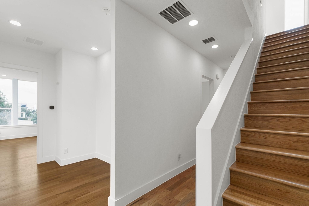 1920 Cuyler Court - Photo 18