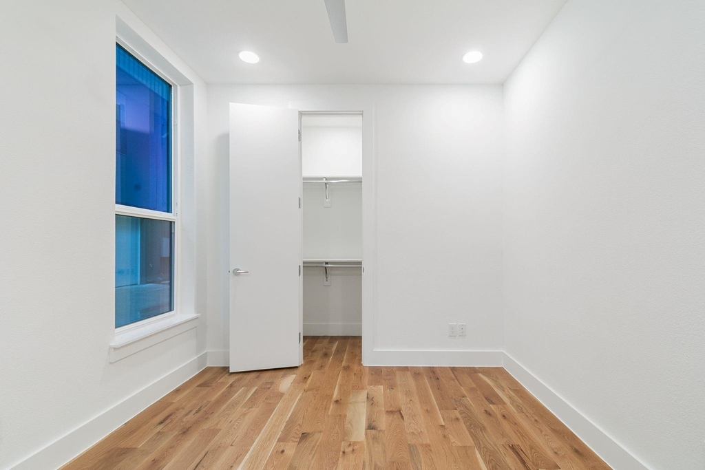 1920 Cuyler Court - Photo 28