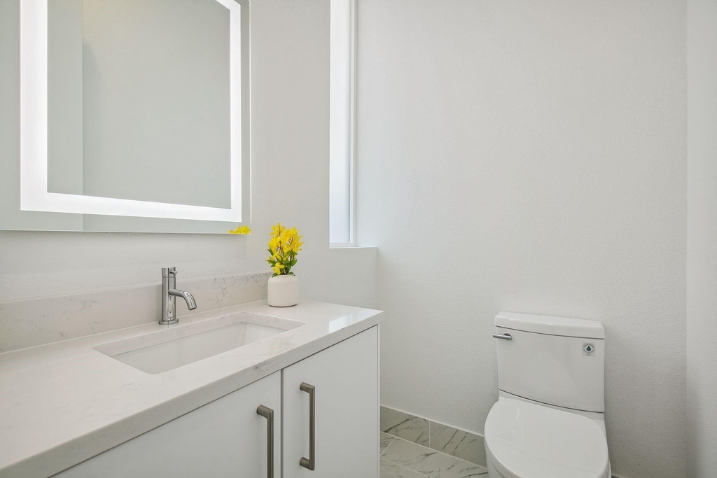 1920 Cuyler Court - Photo 17