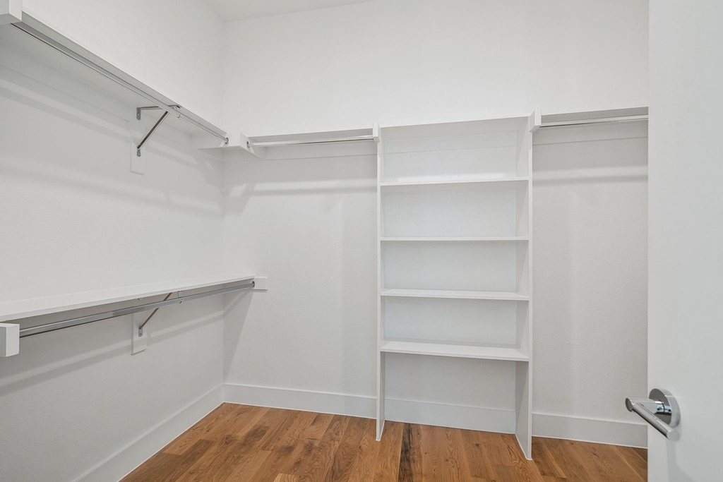 1920 Cuyler Court - Photo 23