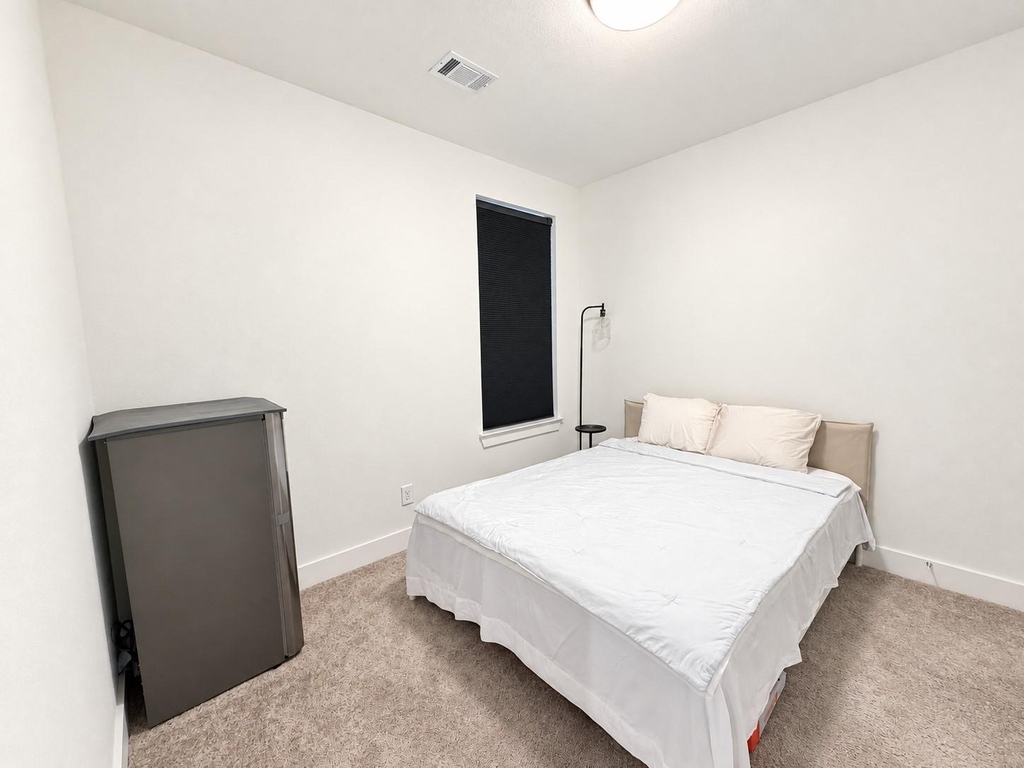 1613 Sandhill Lane - Photo 20