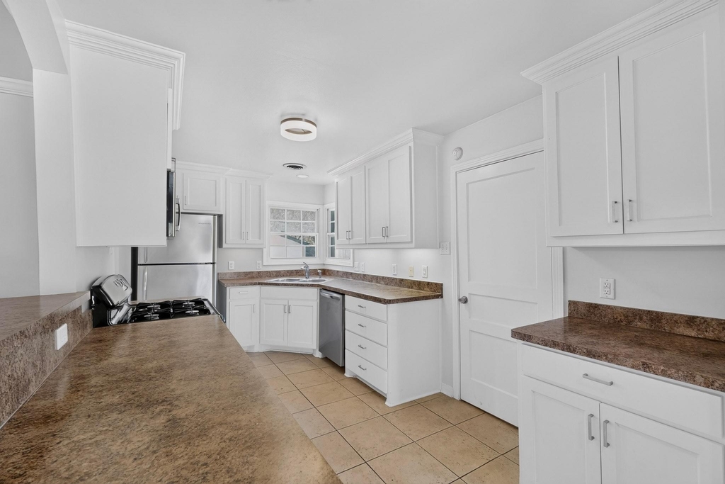 4812 Wateka Drive - Photo 12
