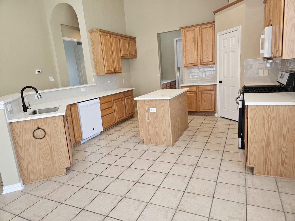 4412 Laney Court - Photo 11