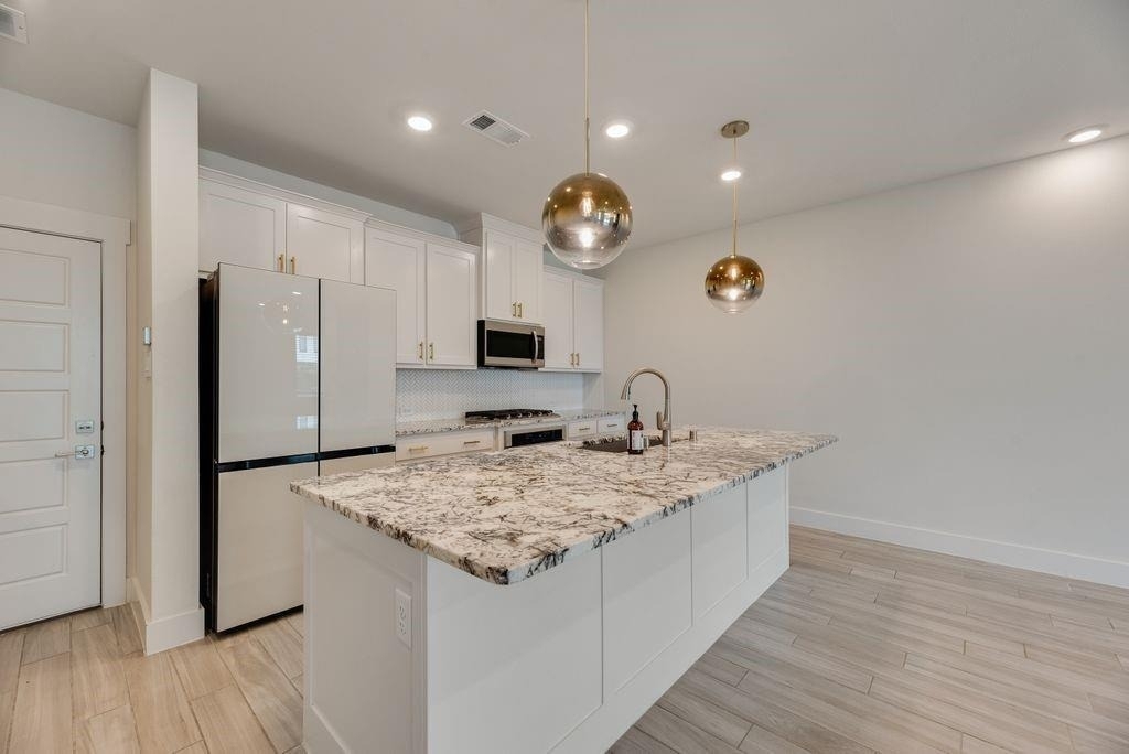 770 Cavitt Court - Photo 4
