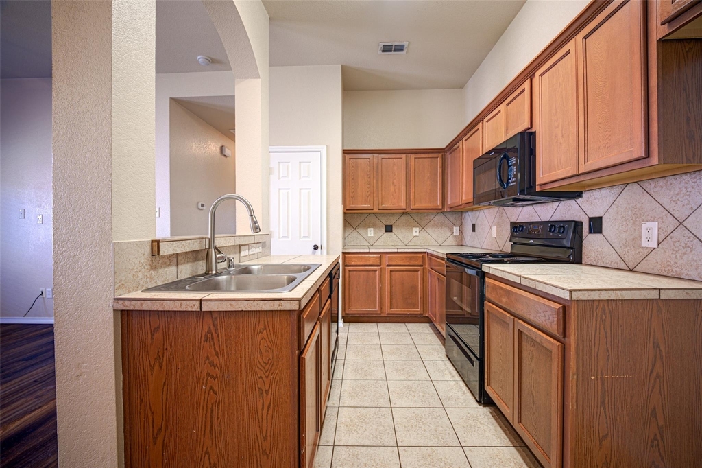 1314 Piedmont Drive - Photo 7