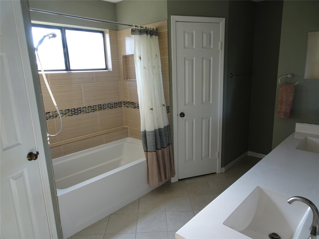 266 Barclay Avenue - Photo 19