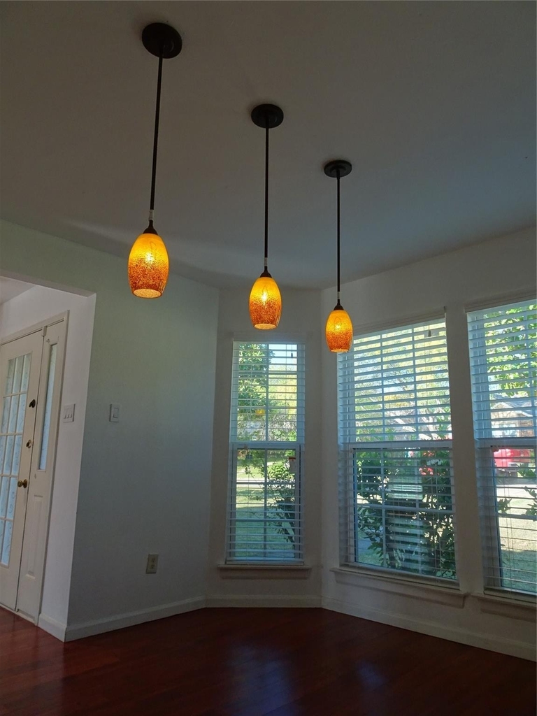 266 Barclay Avenue - Photo 11