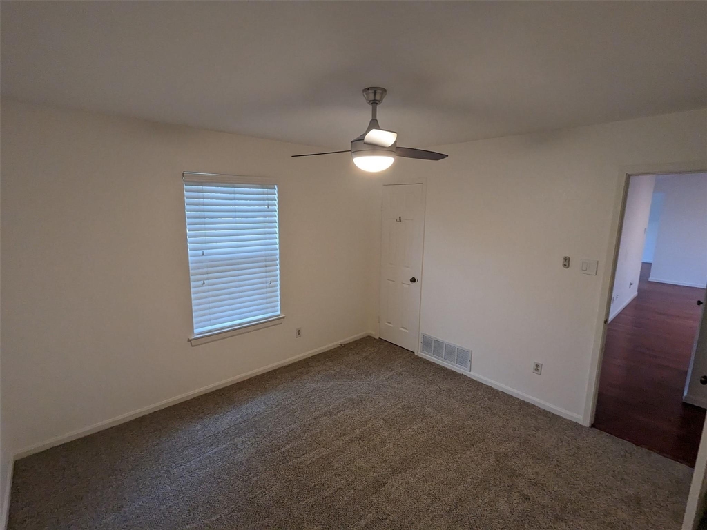 266 Barclay Avenue - Photo 23