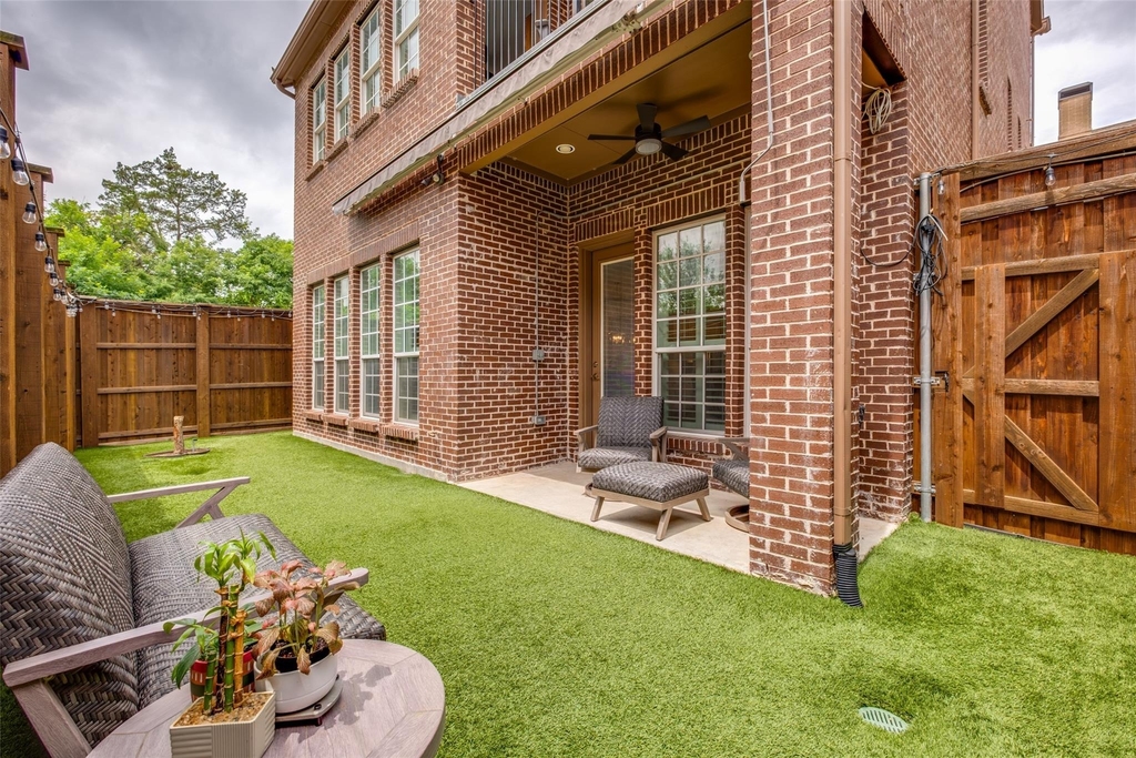 7124 Soto Street - Photo 24