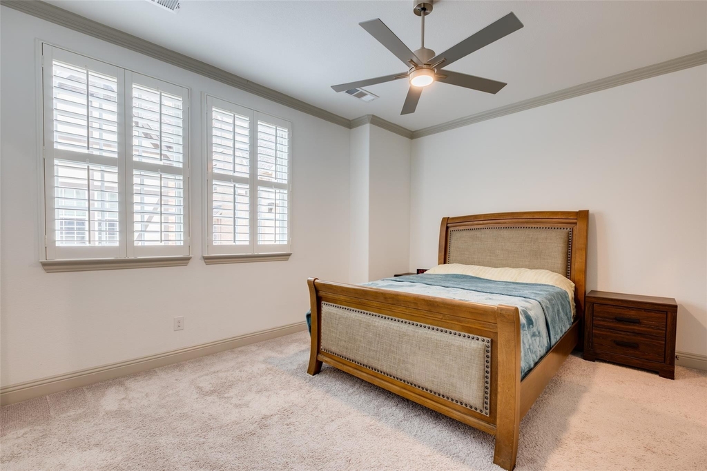 7124 Soto Street - Photo 16