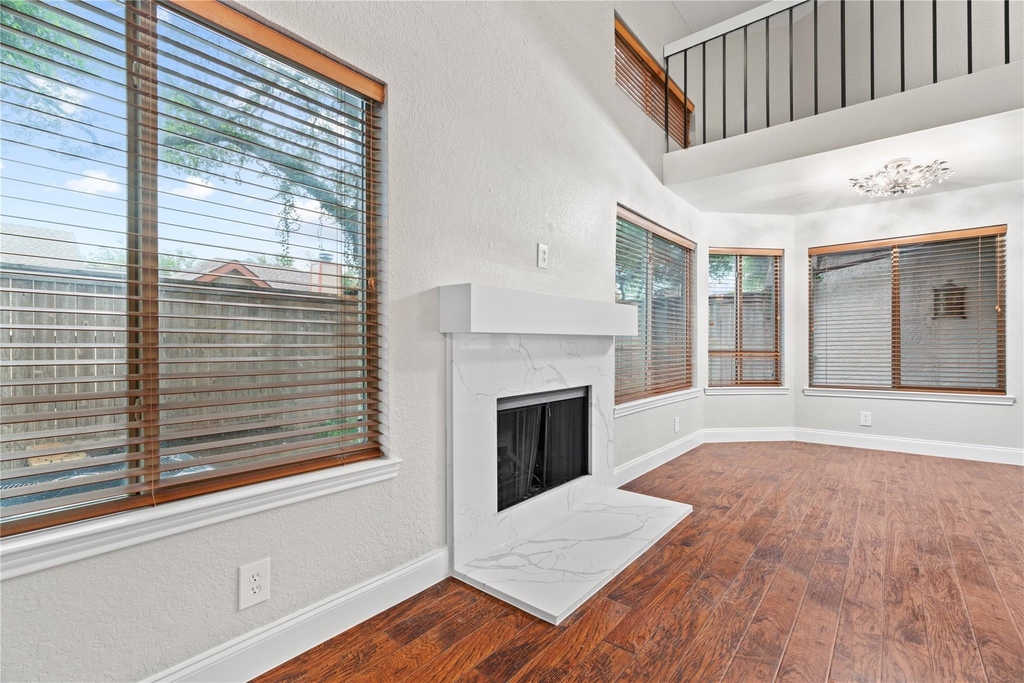 18040 Midway Road - Photo 8