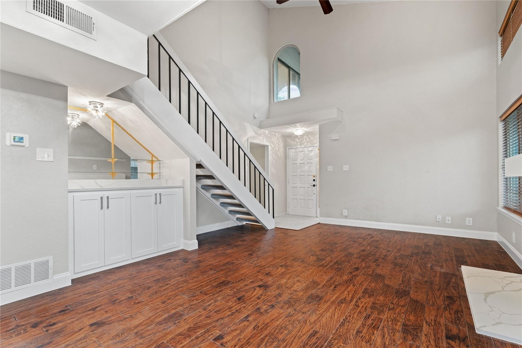 18040 Midway Road - Photo 5