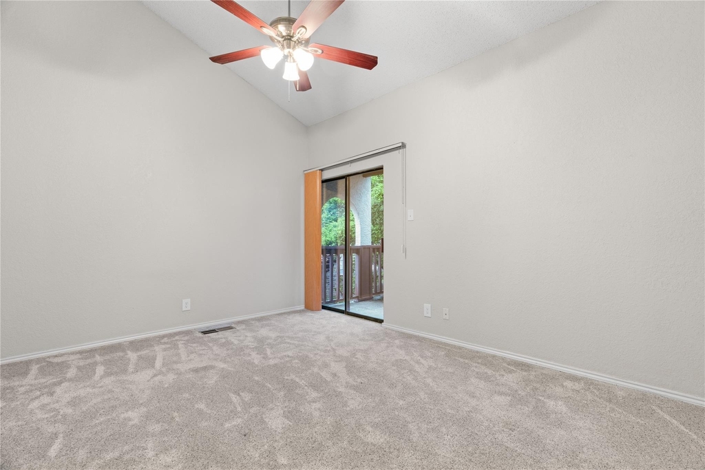 18040 Midway Road - Photo 30