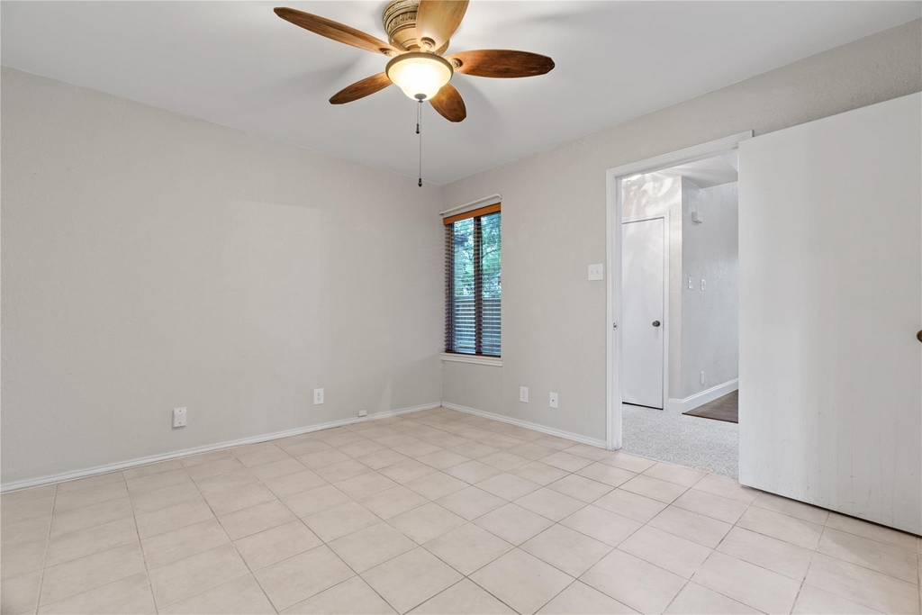 18040 Midway Road - Photo 19