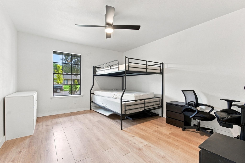 1505 Westridge Drive - Photo 8