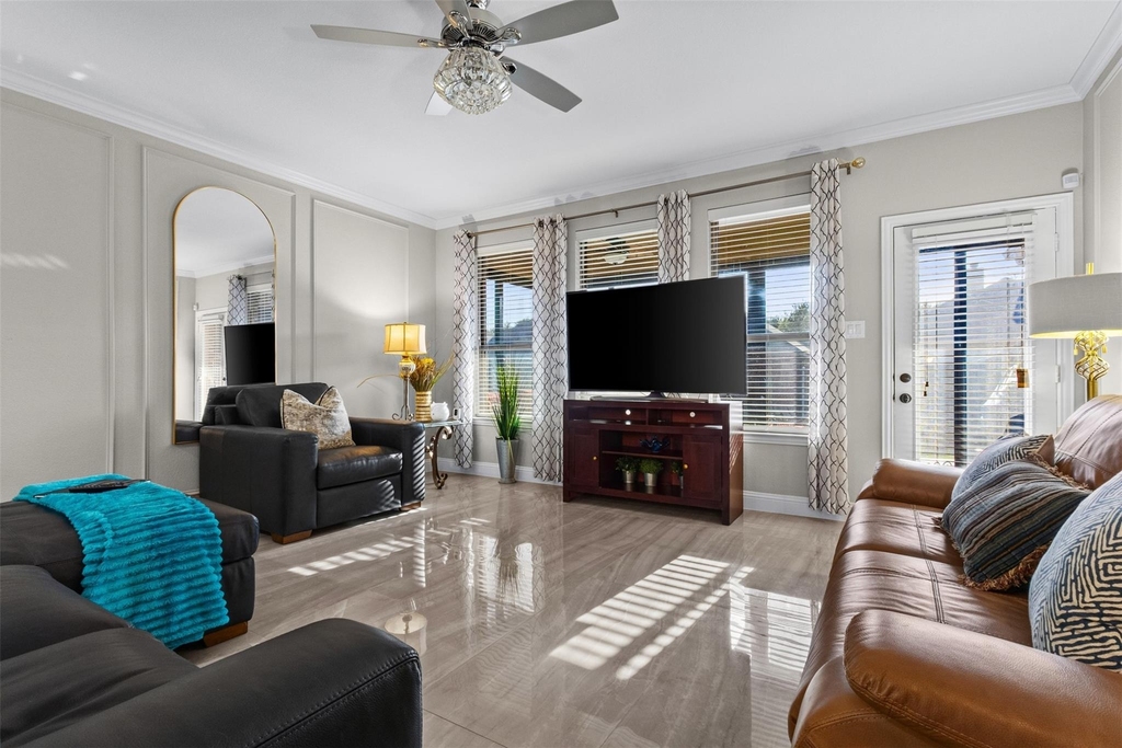 205 Melody Way - Photo 11