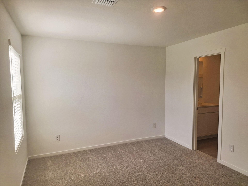 15009 Bushwacker Way - Photo 8