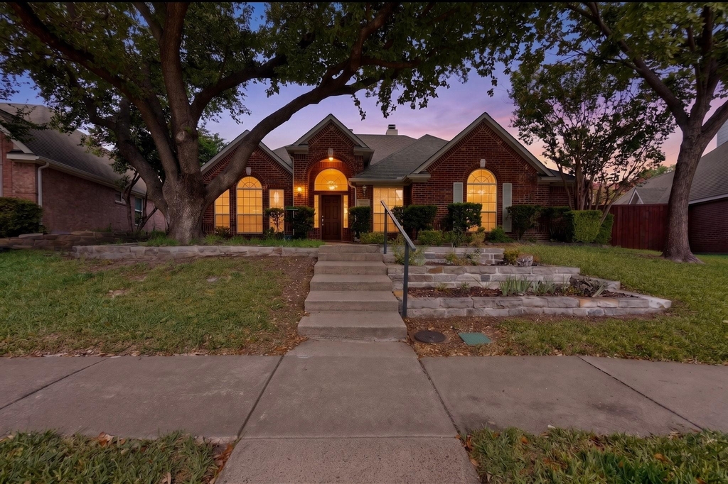 304 Belvedere Drive - Photo 0