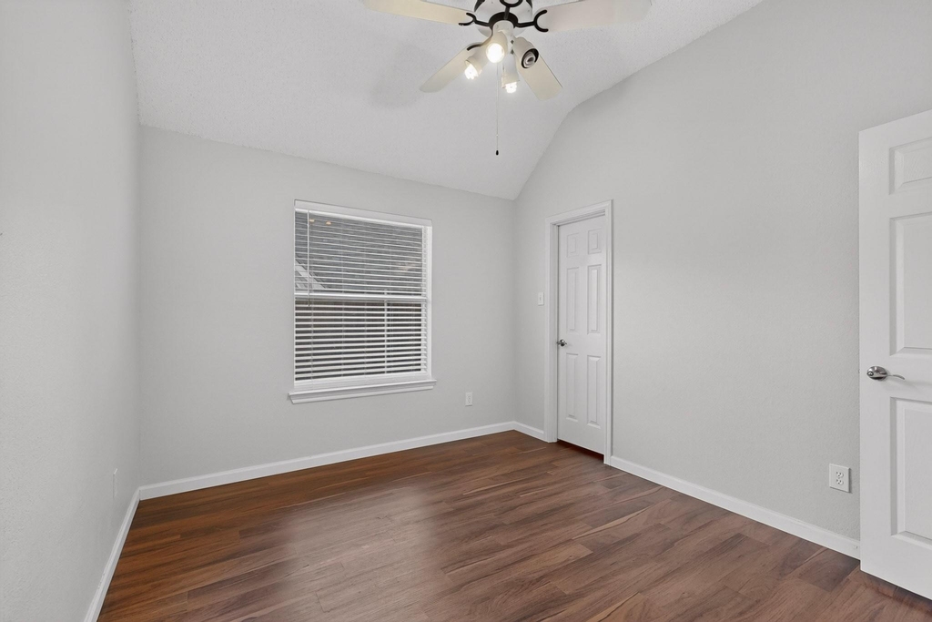 304 Belvedere Drive - Photo 21