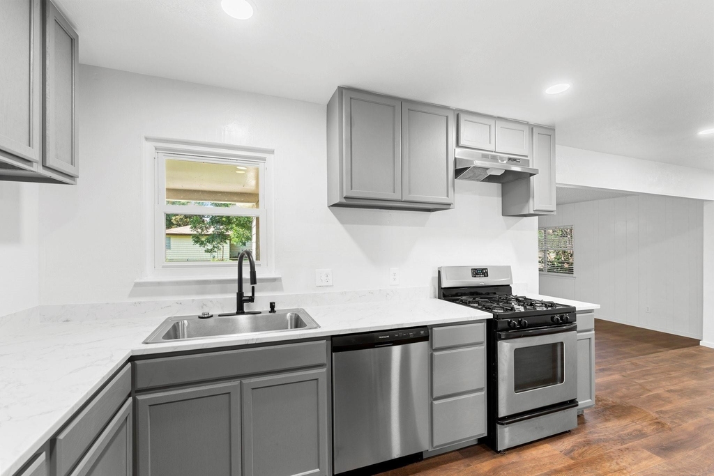 777 Cullum Avenue - Photo 7
