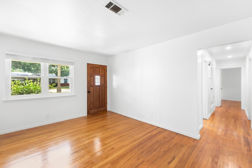 777 Cullum Avenue - Photo 3