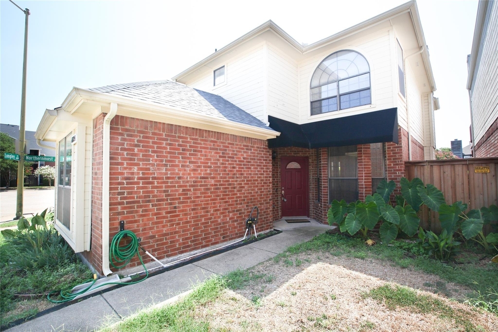 6024 Longley Court - Photo 0