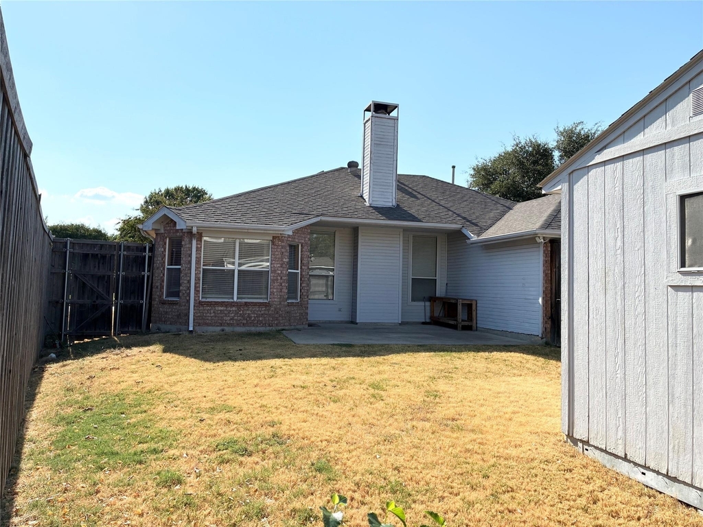 807 Aylesbury Drive - Photo 14
