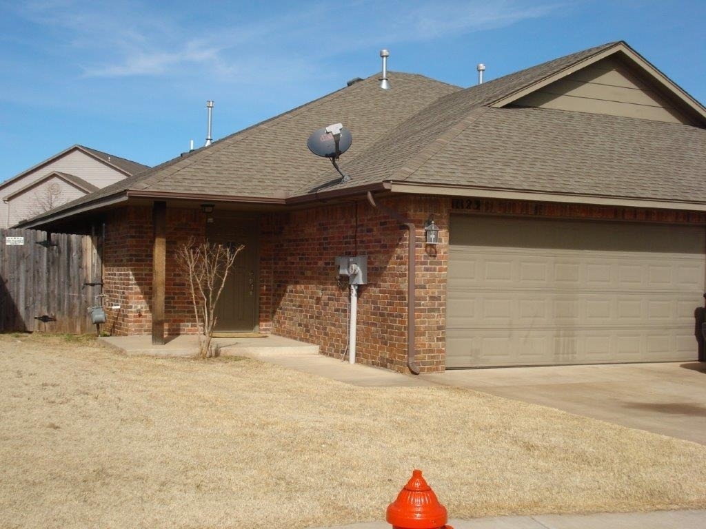 11011 Sw 5th Street - Photo 0