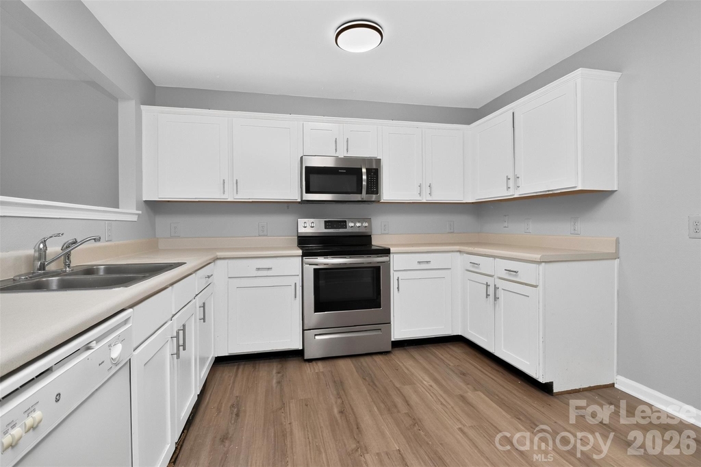7348 Mitzi Deborah Lane - Photo 12