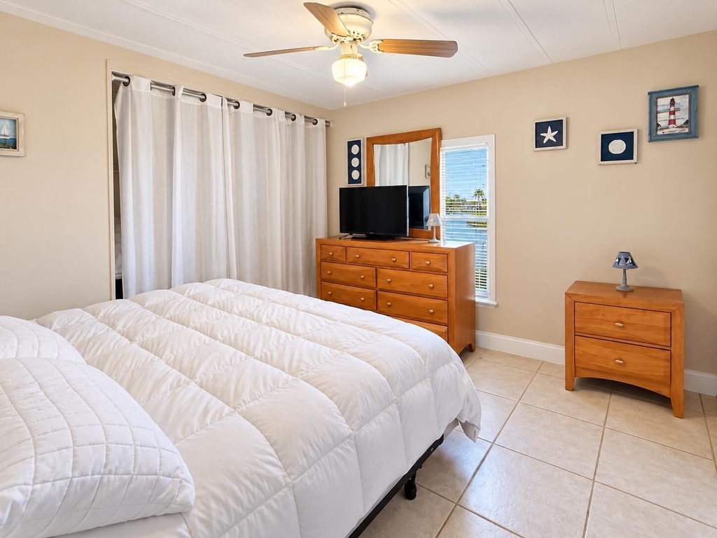 932 Tropical Lane - Photo 11