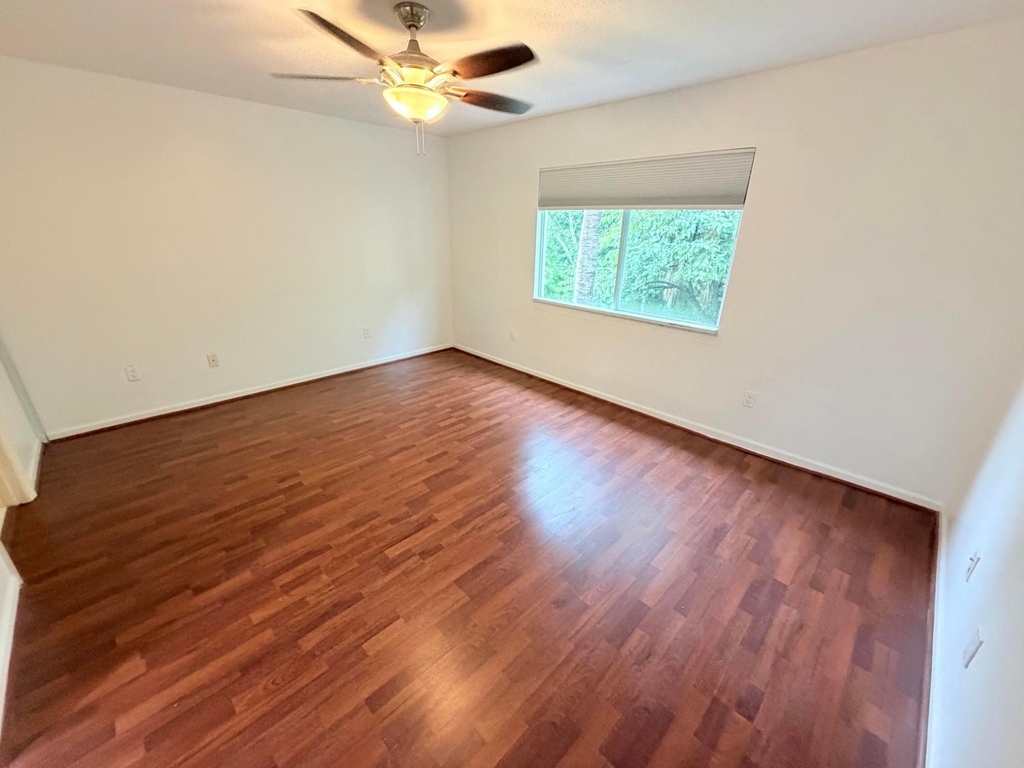 5738 Nw 48th Avenue - Photo 11