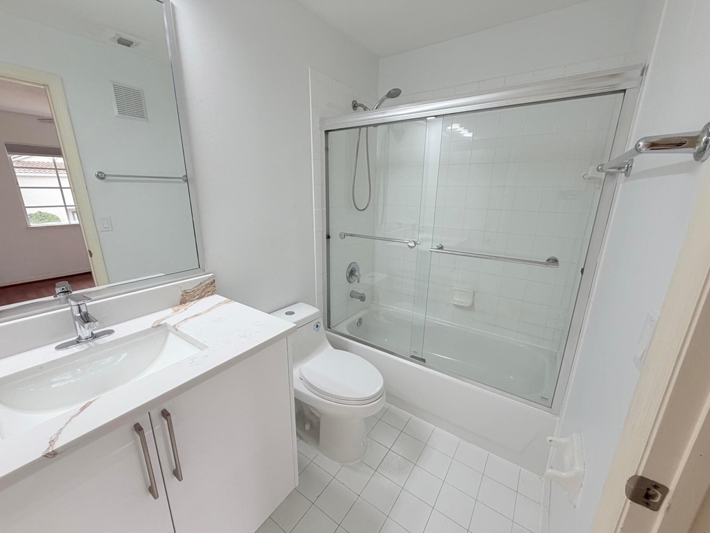 5738 Nw 48th Avenue - Photo 19