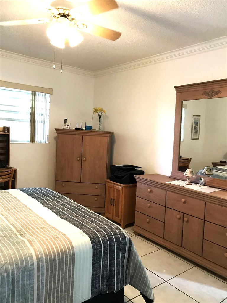 5003 Nw 35th Street - Photo 3