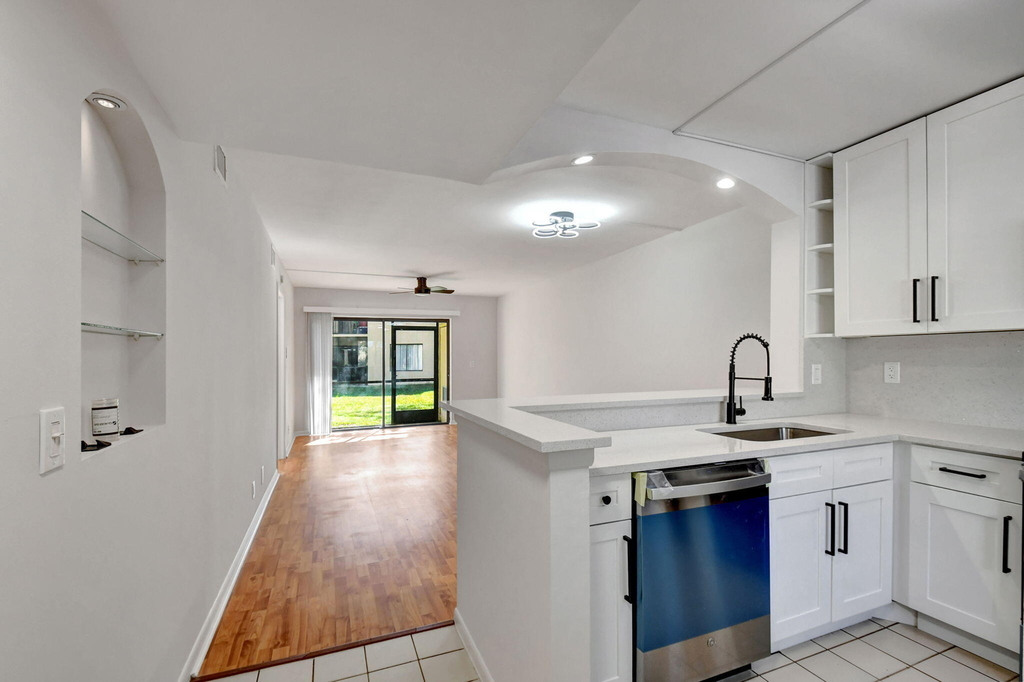 6550 Somerset Drive - Photo 4