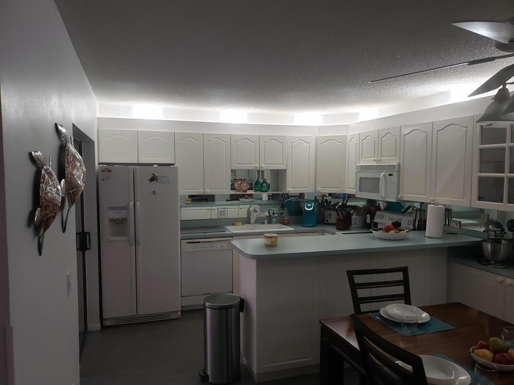 1418 14th Terrace - Photo 4