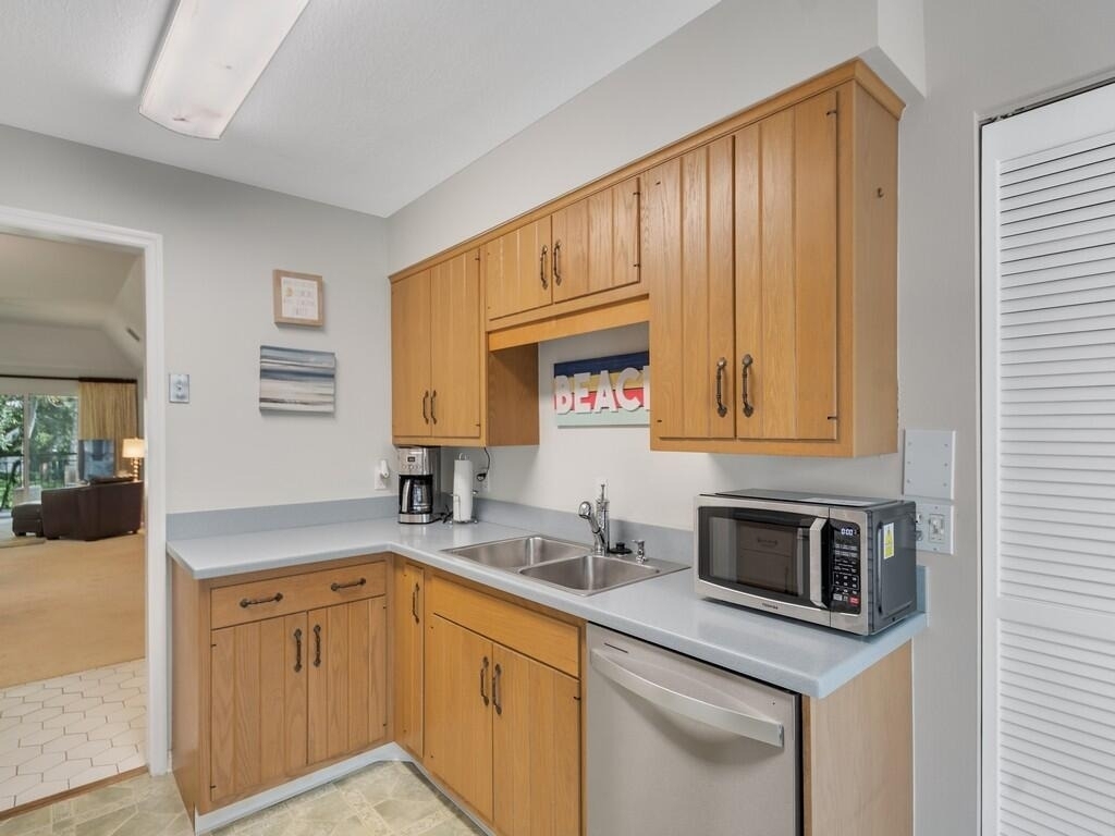 101 E Park Shores Circle - Photo 25