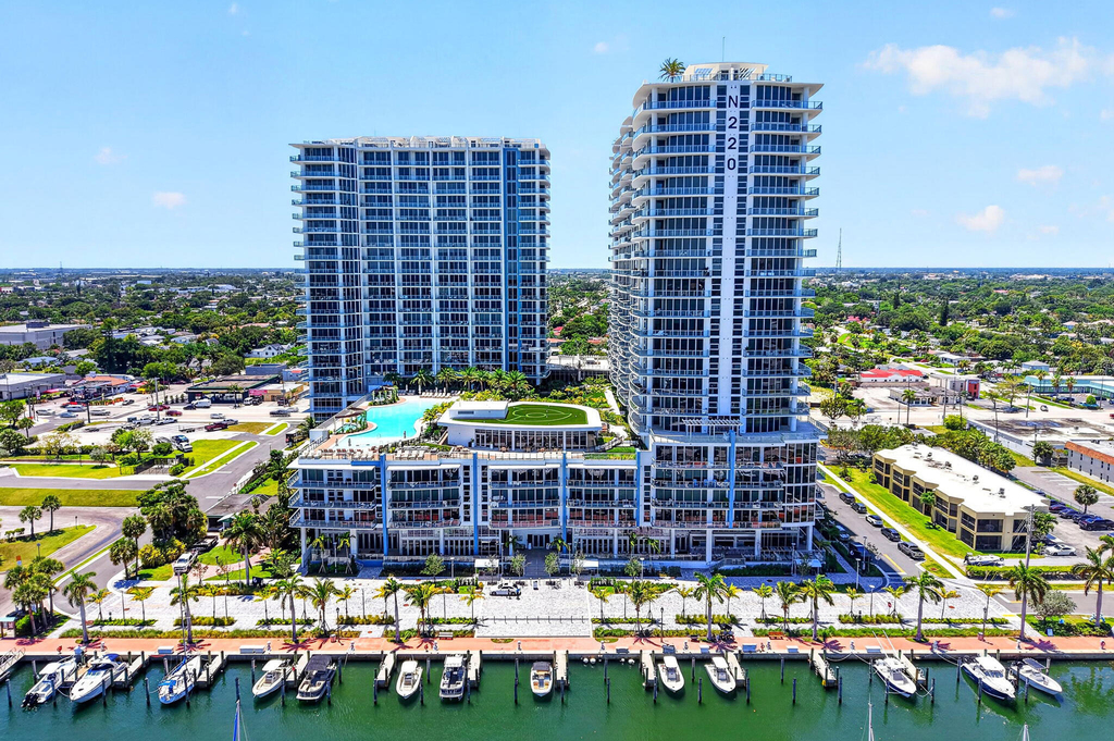 220 Lake Shore Drive - Photo 77