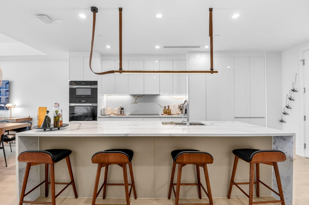220 Lake Shore Drive - Photo 9