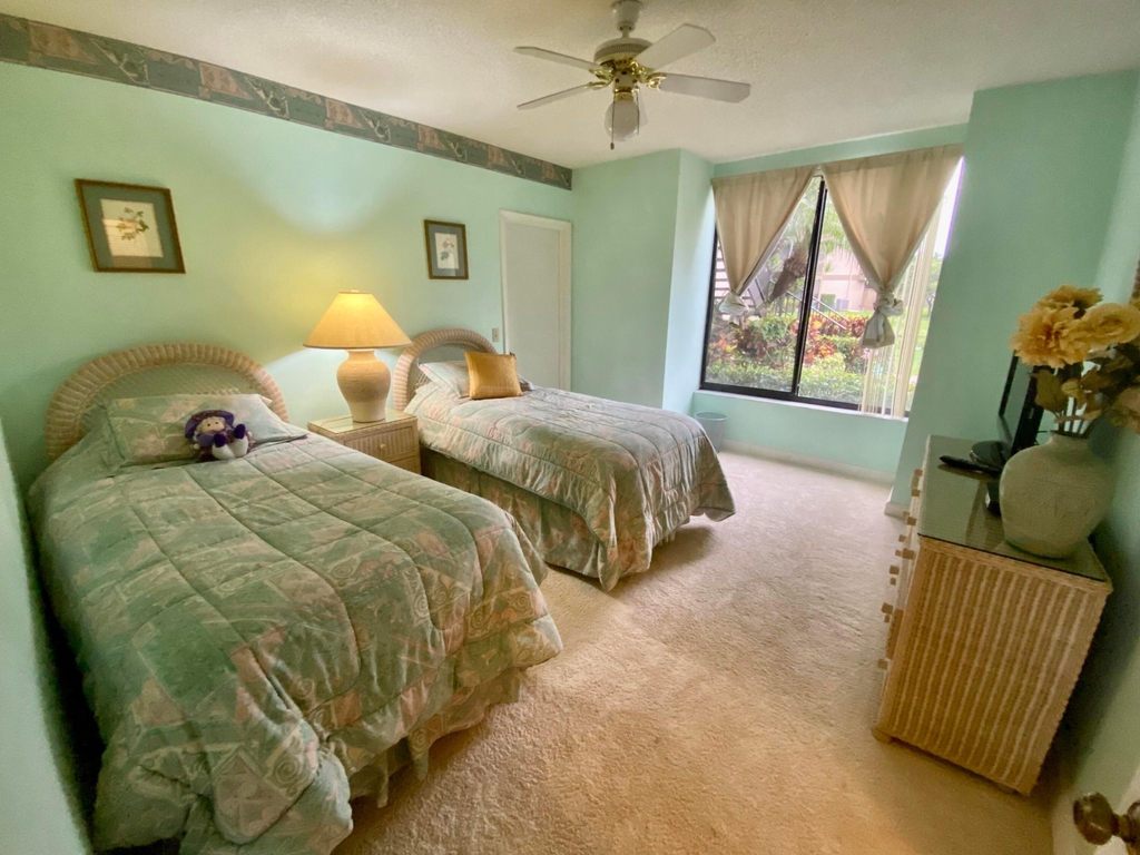 19311 Sabal Lake Drive - Photo 8