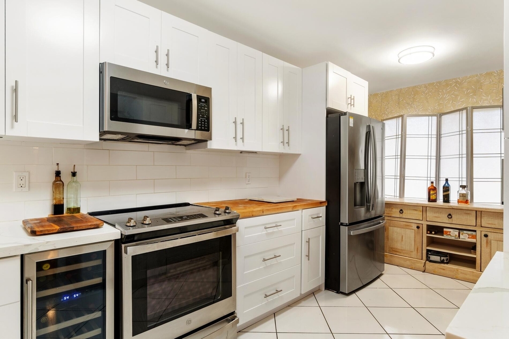 10110 Cedar Point Boulevard - Photo 7