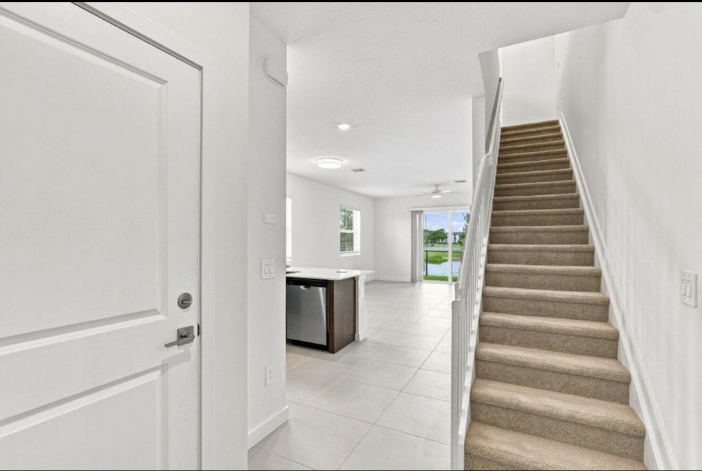 151 Lakeside Landing Court - Photo 2